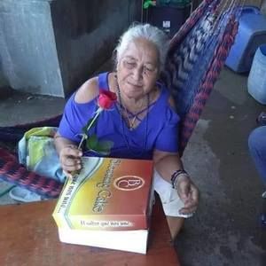 Meet your Posher, Angelia